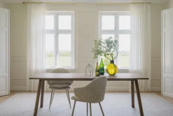 CLAPPERTON Matbord 220x95 sandfärgad ek