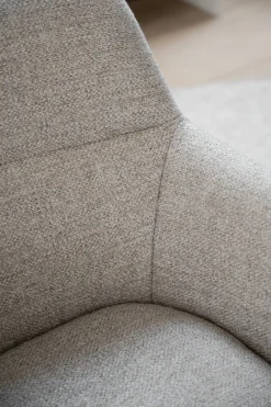 GLADSTONE karmstol ljusbeige tyg/svart metall snurr-tilt