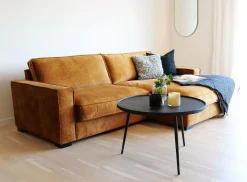 HAYLEY Soffa med divan höger tyg Vogue 9 amber ben i wenge