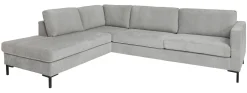 KINGSTON Hörnsoffa 1800/2 m öppet avslut vänster tyg Raven 06 light grey, arm Arlington, svarta metallben