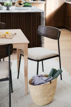 MAYMONT stol brun ekrygg/ljusbeige tyg/svart metall stapelbar