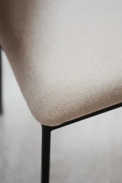MAYMONT stol brun ekrygg/ljusbeige tyg/svart metall stapelbar