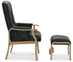 STINA fåtölj med pall manuell, svart läder/konstläder, armstöd ek