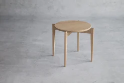 TILIA Soffbord Ø51 H41, Vitoljad ek